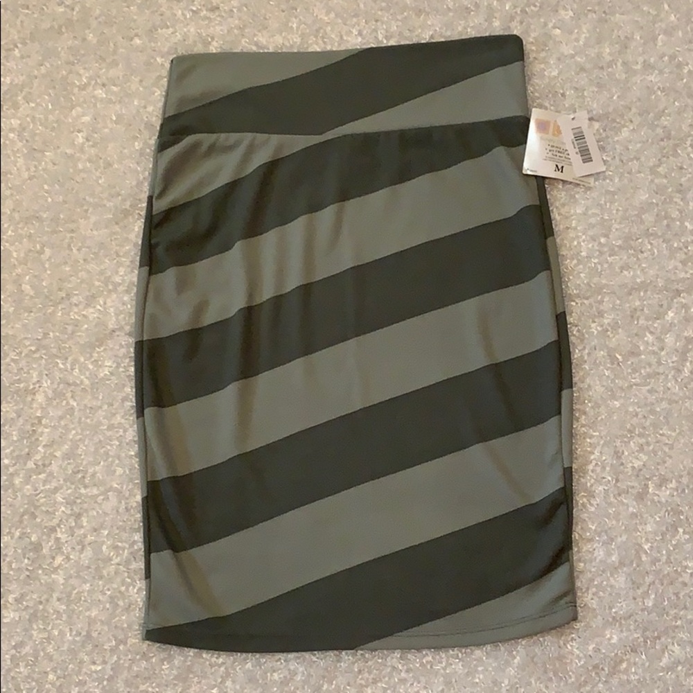 LulaRoe Cassie Skirt NWT - M